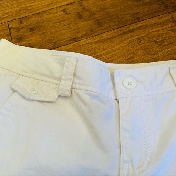Calvin Klein Jean Women’s White Shorts - Picture 3 of 4